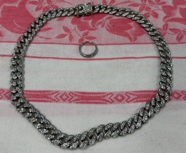 (1) Women&rsquo;s Necklace (1) Women&rsquo;s Ring