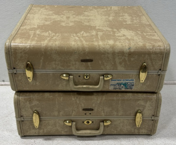 (2) Samsonite Luggage Measuring 21&rdquo;x18&rdquo;x8.5&rdquo; On Both