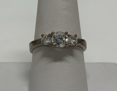 Cut And Faceted White Stone, Silver Toned Ladies Ring