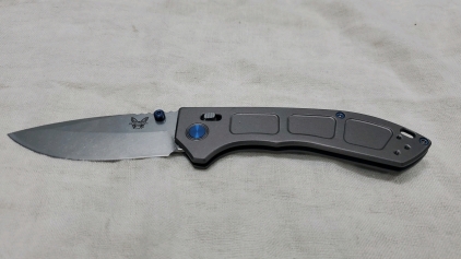Benchmade Gray Handled Knife