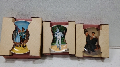 2 Wizard of Oz Plates 1 Lighthouse Keeper's Daughter