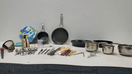 Cooking Pans Metal Bowls and More