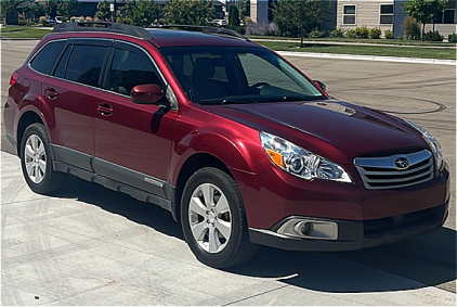2011 SUBARU OUTBACK - AWD! SUNROOF!
