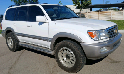 2004 TOYOTA LAND CRUISER - 4X4! TINTED WINDOWS!