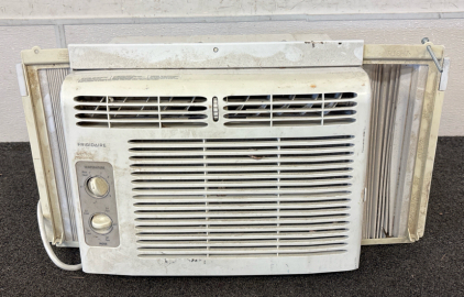 Frigidaire AC Unit, Retail Product Rack
