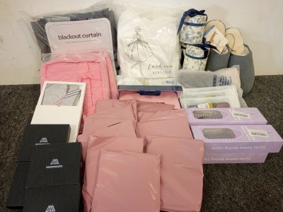 Fashion Boutique Wedding Dress US Sz 16, Toiletries Bag(2) Men's Wedding Tie and Along With Several Fun Wedding Party Gifts