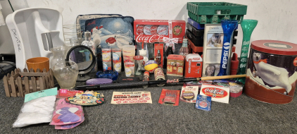 Coca-Cola Collectables, Coke Bottle Storage, Home Decor, Kitchen Wear, Coca-Cola Pool Stick