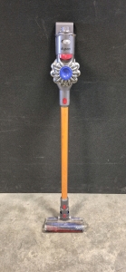 Dyson Wall Vacuum (Works)