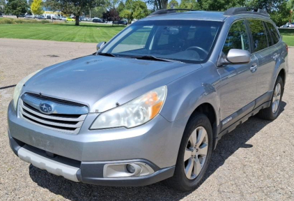 2011 SUBARU OUTBACK - AWD!