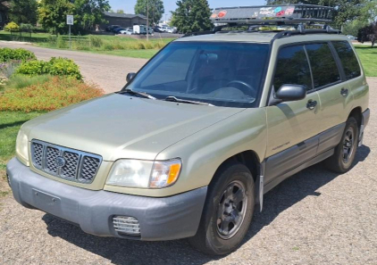 2001 SUBARU FORESTER - AWD!