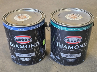 (2) Glidden Diamond Ultra-Scrubbable One-Coat Interior Paint & Primer (Satin & Semi Gloss) - Pure White&bull;Base 1 - 3.66L / +$100 Combined Value!