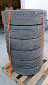 5) Continental ContiHybrid HS3 Tires 225/70-19.5