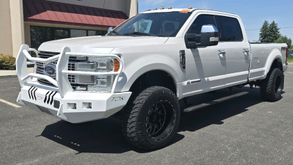2017 FORD F-350 - DIESEL - 4X4!
