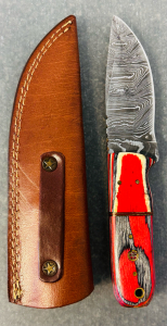 Damascus Steel Hunting knife With Custom Resin Handle (Red/Black/Tan) With Sheath- 7-1/4" Overall Length