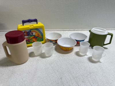(1) Winnie The Pooh Lunch Box w/ Thermos & (3) Kellogs Ceral Bowls & More
