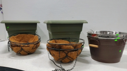 (2) Novelty Countryside Flower Box Planter, (4) Hanging Baskets Outdoor Plants, (3) Galvanized Buckets