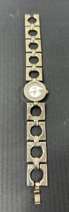 Gucci Women&rsquo;s G Logo Vintage Swiss Watch Runs Great