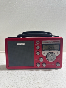 (1)Eton S350DL Deluxe AM/FM/Shortwave radio
