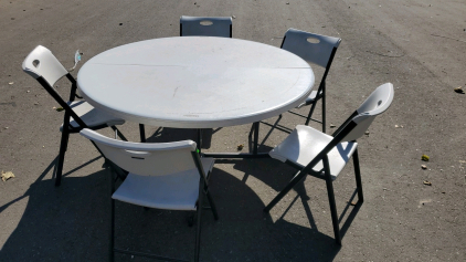 Folding Table With Five Folding Chairs