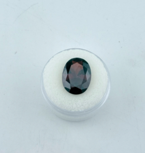 (1) 10.80ct. Pigeon Blood Red Ruby vvs Faceted Diamond Cute Gemstone