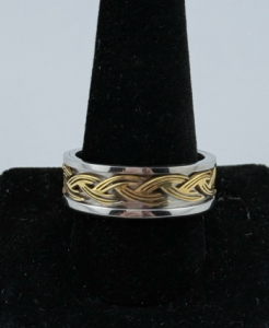 (1) Silver Toned & Gold Ring