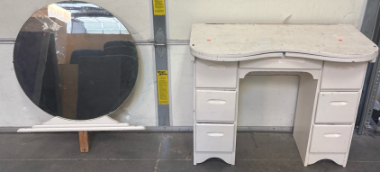Vanity Dresser (Disassembled) H 2&rsquo; 3&rdquo; W 3&rsquo;
