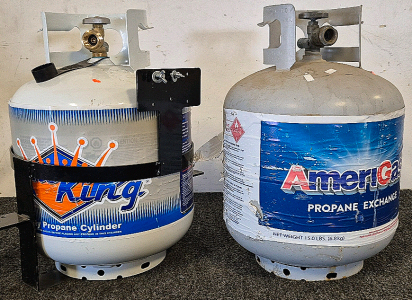 (2) Propane Tanks (One Full, One 1/4 Full) (One Comes With Attachment)(15lbs)