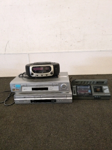 Hifi Stereo CD Player Casset Clock Radio DVD