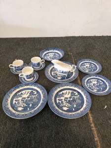 Churchill Blue Willow set