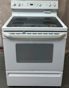 General Electric Oven & Stove / 25&rdquo; L x 30&rdquo; W x 45&rdquo; H