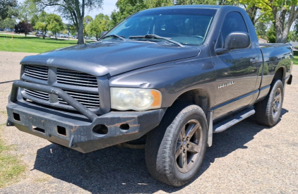 2002 DODGE RAM 1500 - 4X4!