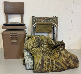 Hunting/Fishing Chair W/ Storage, (2) Foldable Outdoor Chairs & Insulated Dog Crate Cover