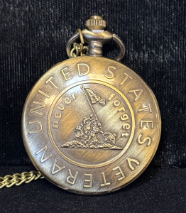 Vintage-Style Quartz United States &ldquo;Never Forget&rdquo; Veteran Pocket Watch - Chain Included