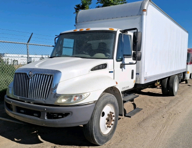 LOCATED IN NAMPA - 2010 INTERNATIONAL DURASTAR MA025 4300 - DIESEL!