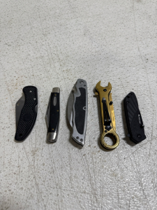 (5) Pocket Knives