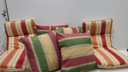 (4) Pillows for Couches And (2) Patio Chair Cushions