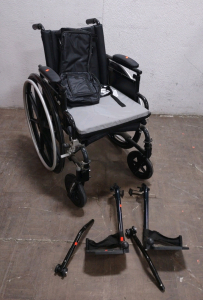 Drive Medical Wheelchair-Viper Plus GT (Black) w/Accessories