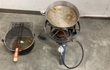 Small Outdoor Propane Burner With Cooking Accessories