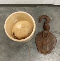 Metal Pulley with Hook & Planter/Bucket