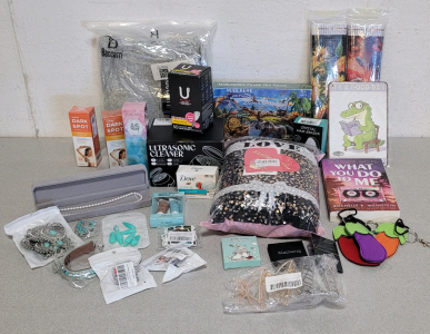 Self Care Lot! Including Sweats, Jewelry, Diamond Painting, Hygiene Products, And More!