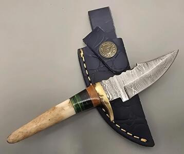 Handmade Damascus Steel Hunting Knife With Custom Handle And Leather Sheath