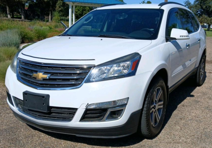2016 CHEVROLET TRAVERSE - AWD!