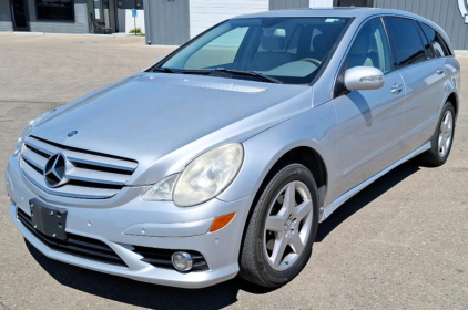 2008 MERCEDES R350 - SUNROOF!