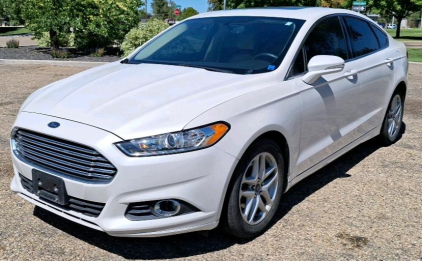 2013 FORD FUSION - BLUETOOTH!