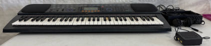 Casio Keyboard with 3 Microphones and Foot Pedal