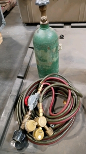 Off-site Small Compressed Oxygen Tank and Dual Gas Valve