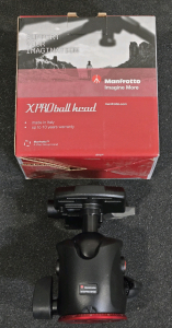 (Offsite) Manfrotto XPRO Magnesium Ball Head with 200PL-14 Quick Release Plate - MHXPRO-BHQ2 / +$200 Value!