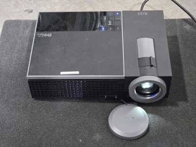 (Offsite) (2) Dell 1610HD HDMI Projectors / +$120 Combined Value!