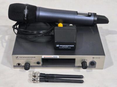 (Offsite) Sennheiser EW300 G3 True Diversity Receiver w/ Wireless Microphone / +$500 Value!