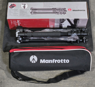 (Offsite) Manfrotto MKBFRA4-BH BeFree Compact Aluminum Travel Tripod Black w/ Zipper Carry Bag / +$250 Value!